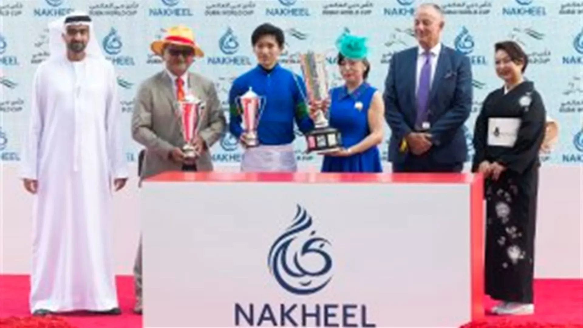 Bathrat Leon (JPN) (Yoshito Yahagi) Presentation wins the Godolphin Mile - 260322