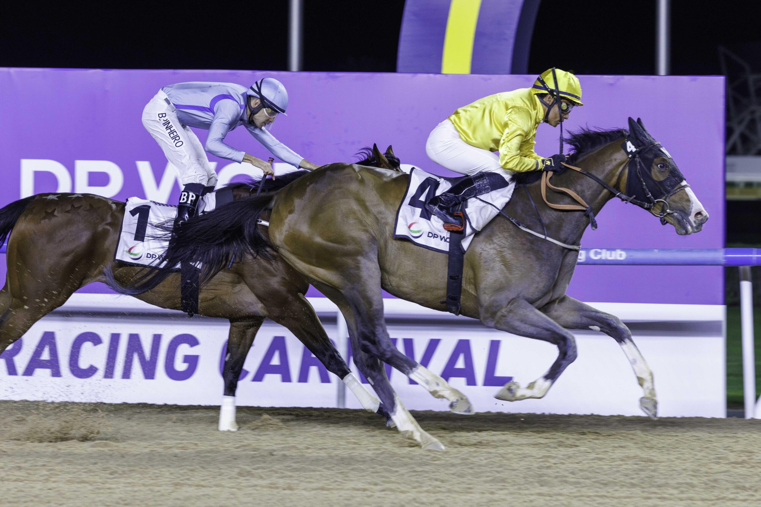 Queen Azteca (USA) (Niels Petersen-Carlos Lopez) wins the G3 UAE Oaks Race (2)_2