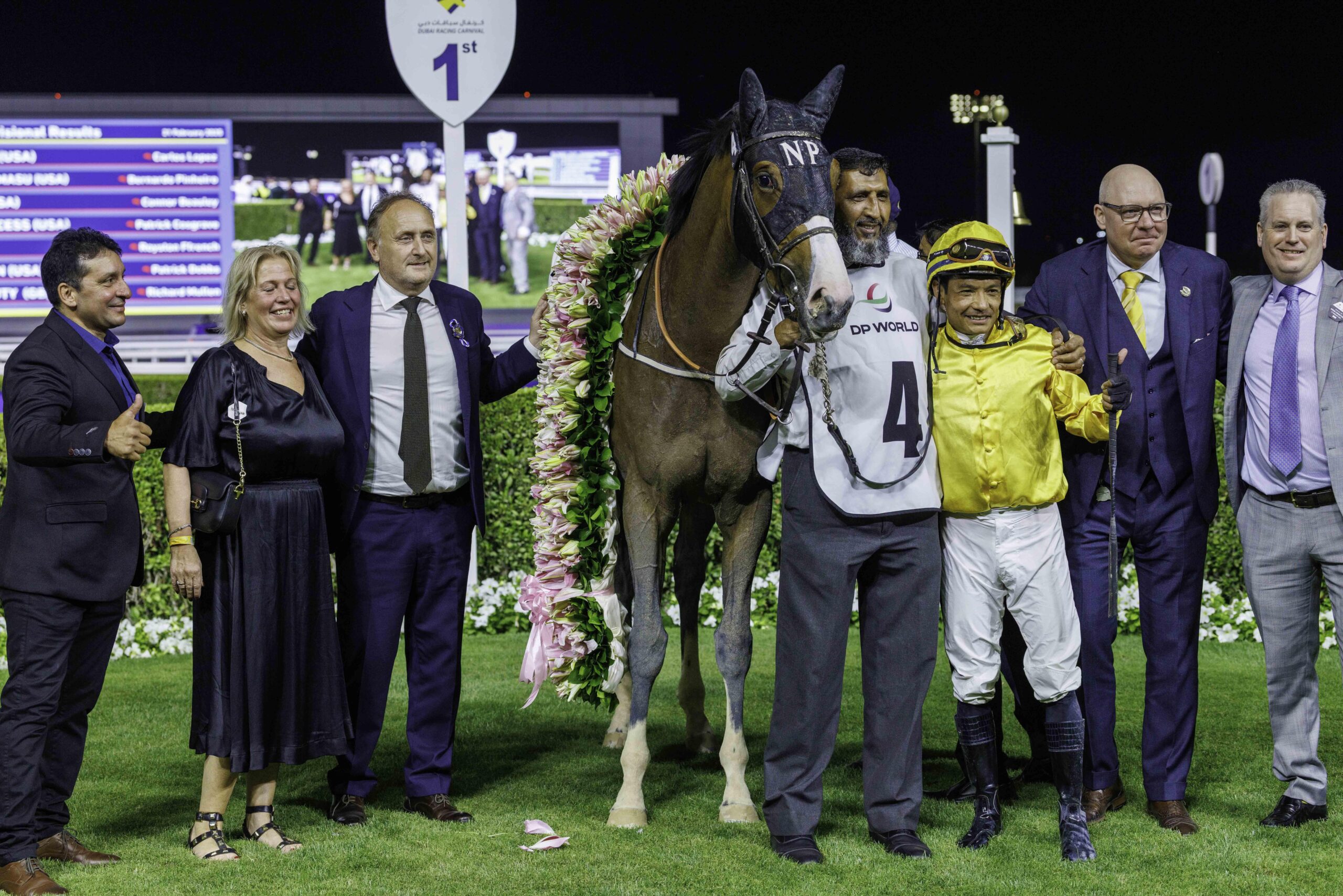 Queen Azteca (USA) (Niels Petersen-Carlos Lopez) wins the G3 UAE Oaks Race (3)_1