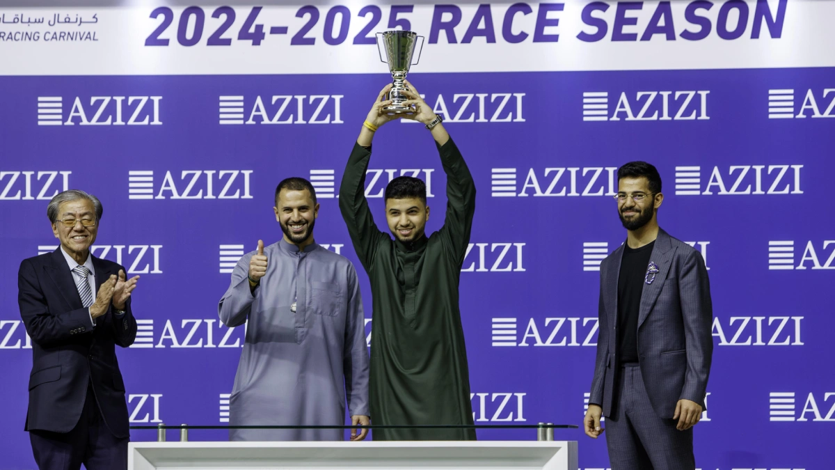 'Shea ) wins the Azizi Venice Race (2)