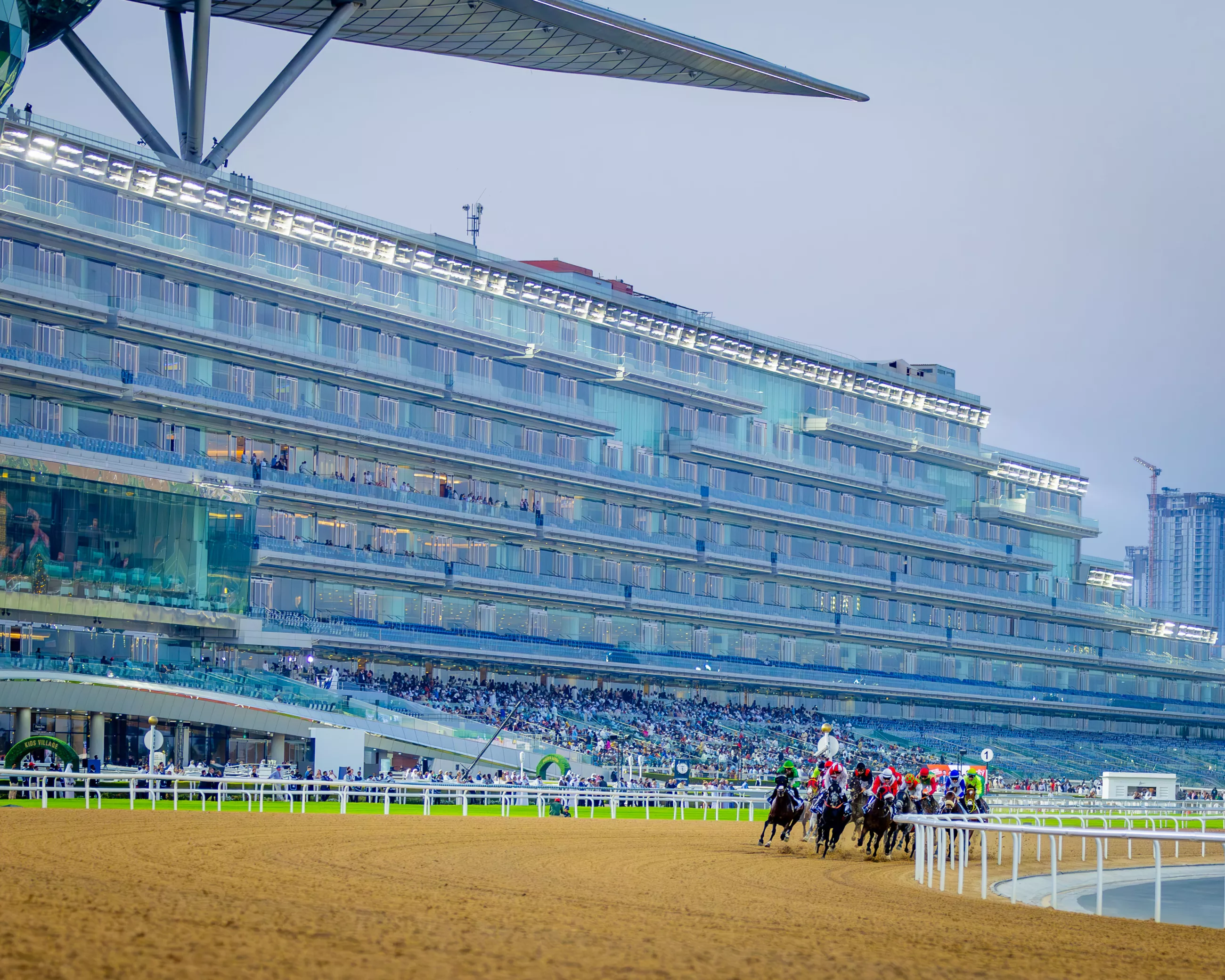 International Companies and Racecourses Bring in New Year at Meydan